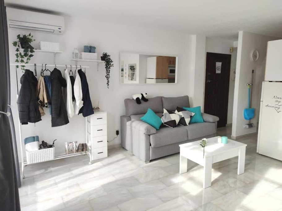 Apartamento Maika Benalsun Pueblo Evita Benalmádena Exterior foto