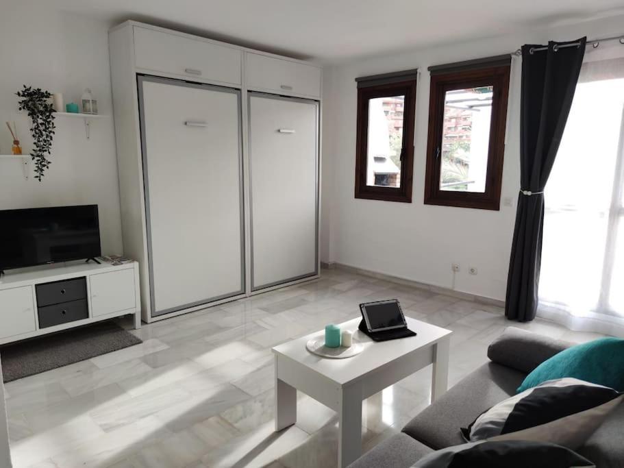 Apartamento Maika Benalsun Pueblo Evita Benalmádena Exterior foto